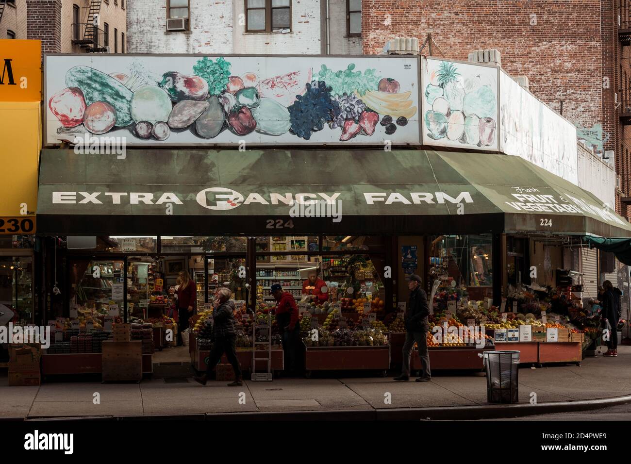 Corner grocery store in Brighton Beach, Brooklyn, New York City Stock