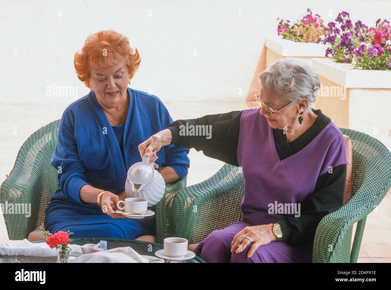Two Senior Women Having Tea Stock Photo - Alamy