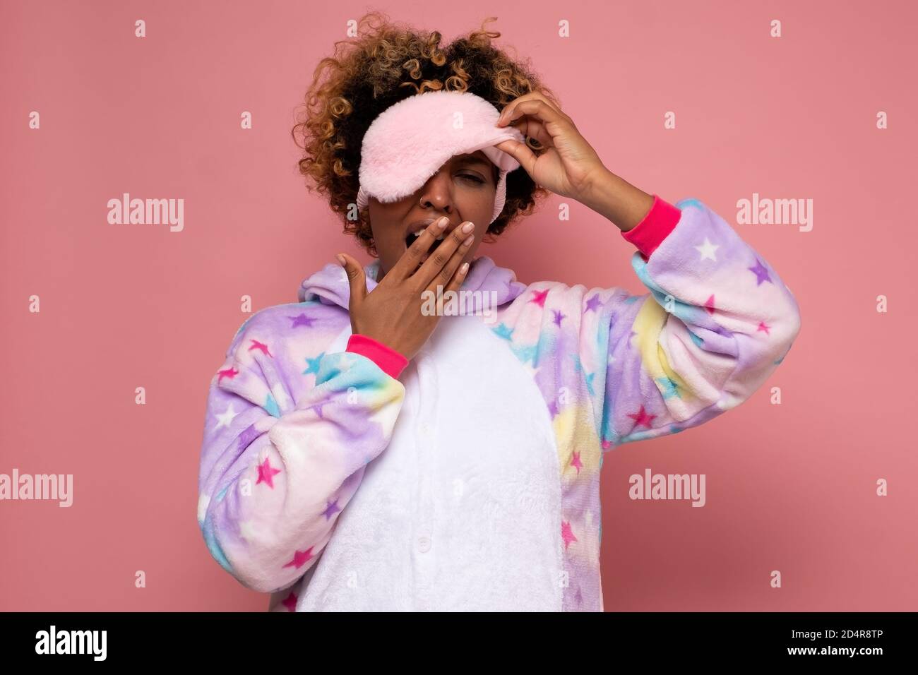 Bored african american woman yawning hi-res stock photography and ...