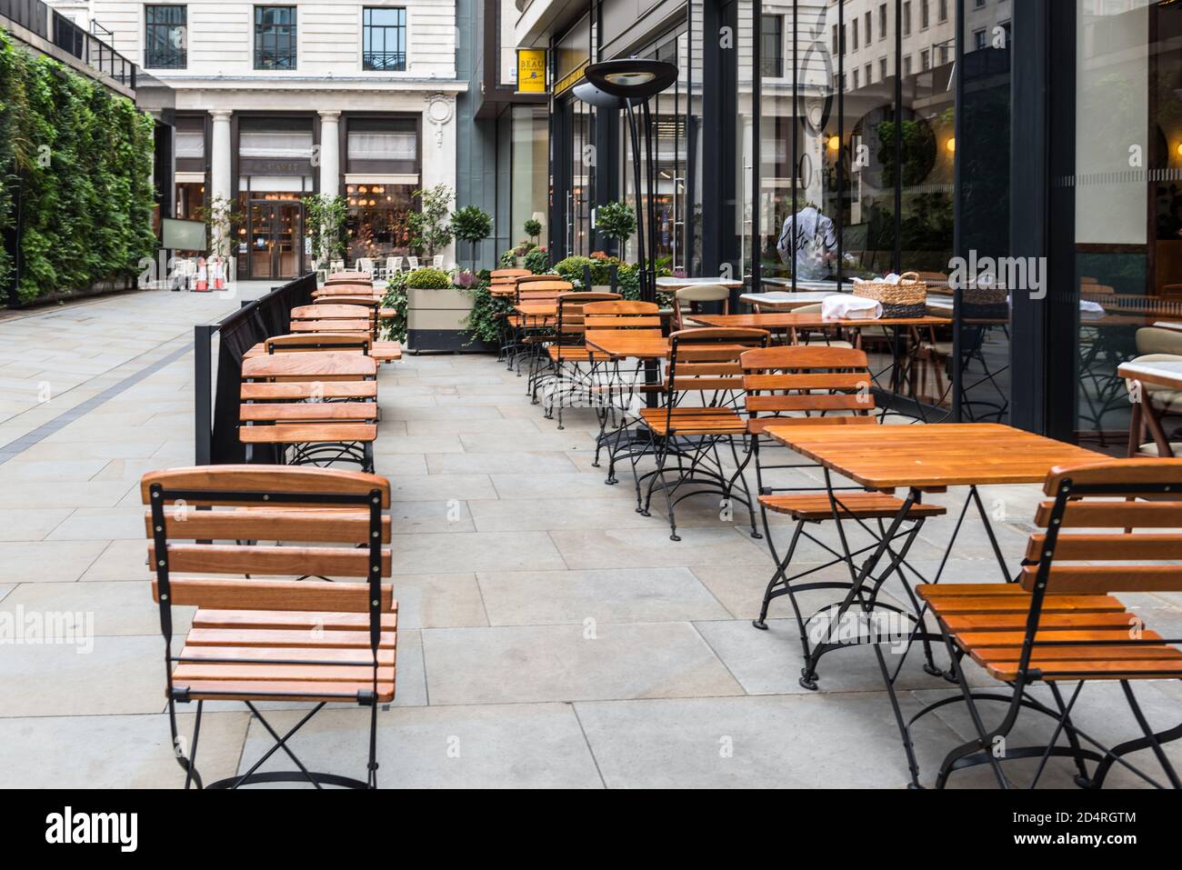 Alfresco Outdoor cafe and restaurant seating in London Haymarket Stock Photo