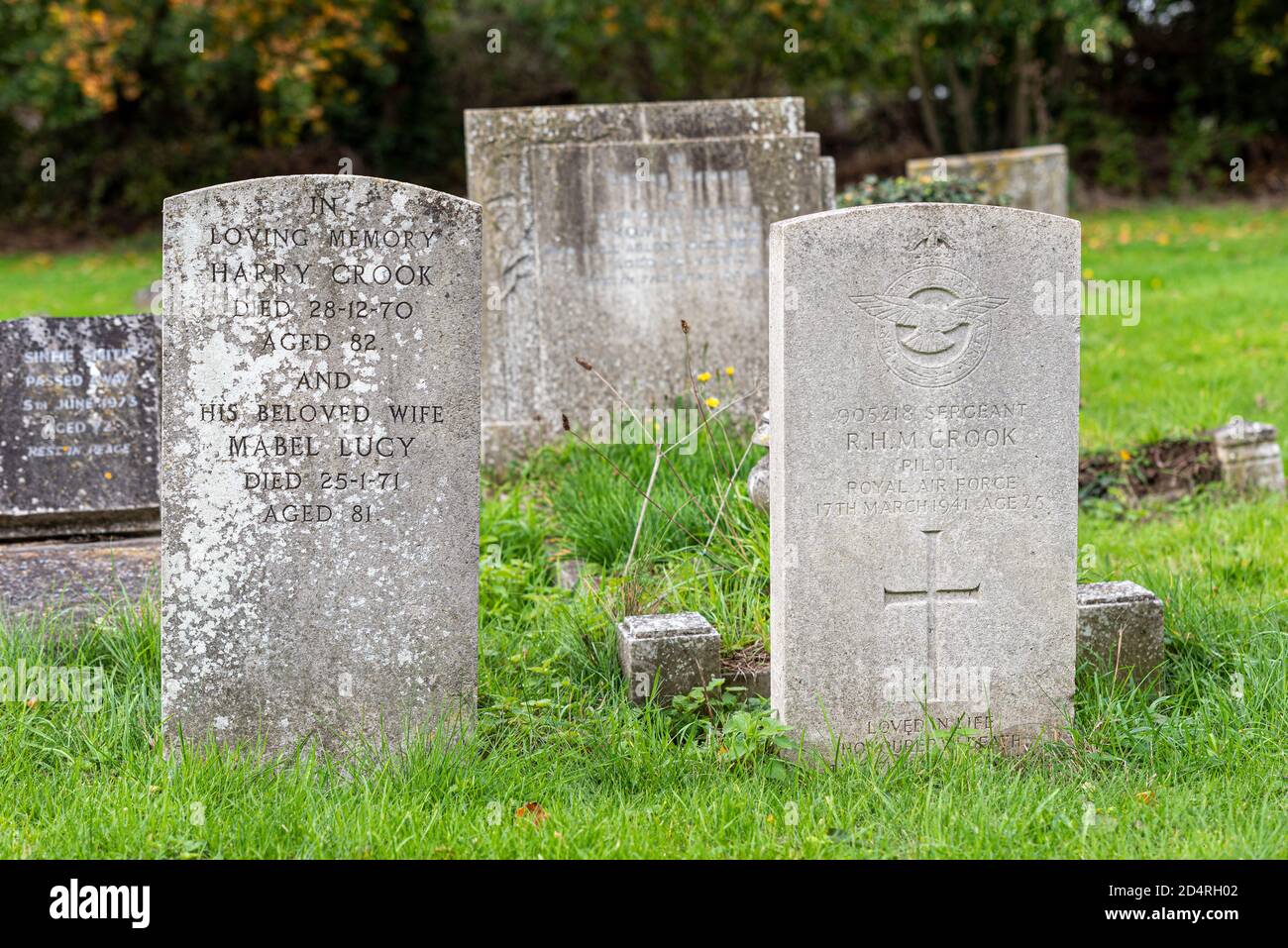 Headstone, gravestone on grave of RAF Sergeant RHM Crook, RAFVR, died 17 March 1941 aged 25, flying Oxford N4572, 14 Service Flying Training School Stock Photo