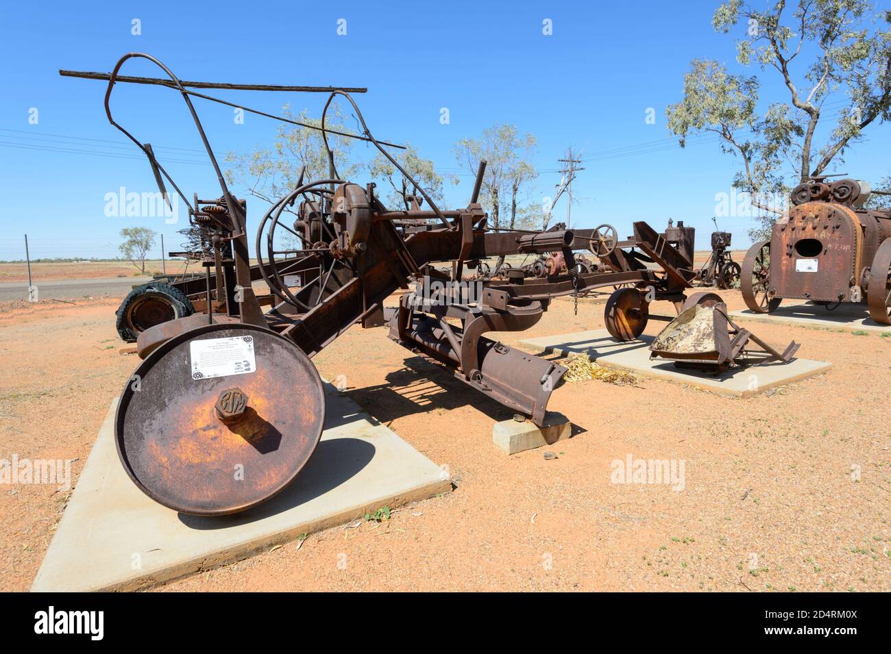 Britstand tow grader hi-res stock photography and images - Alamy