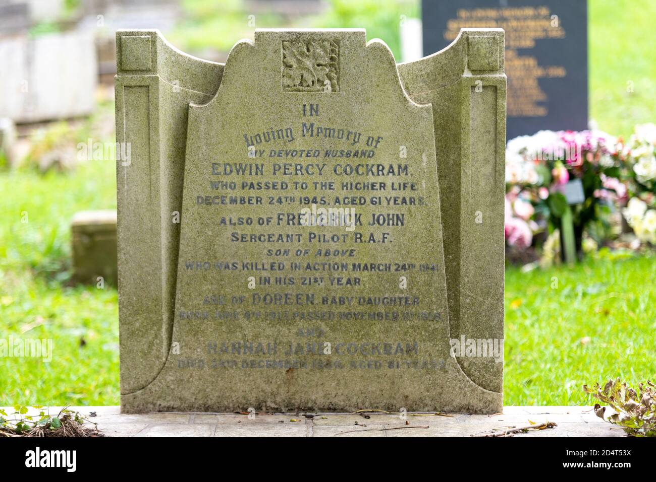 Headstone, gravestone on grave of Sergeant Frederick John Cockram, of 222 Sqn RAFVR, died 24 March 1941 aged 20, in Spitfire P7847 from Coltishall Stock Photo