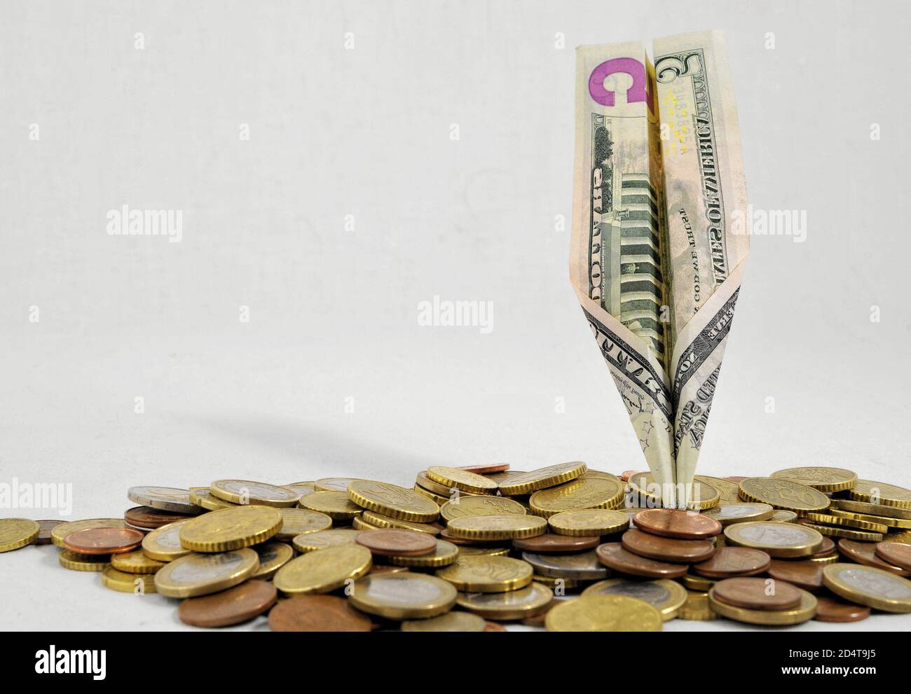Money paper airplane hand hi-res stock photography and images - Alamy