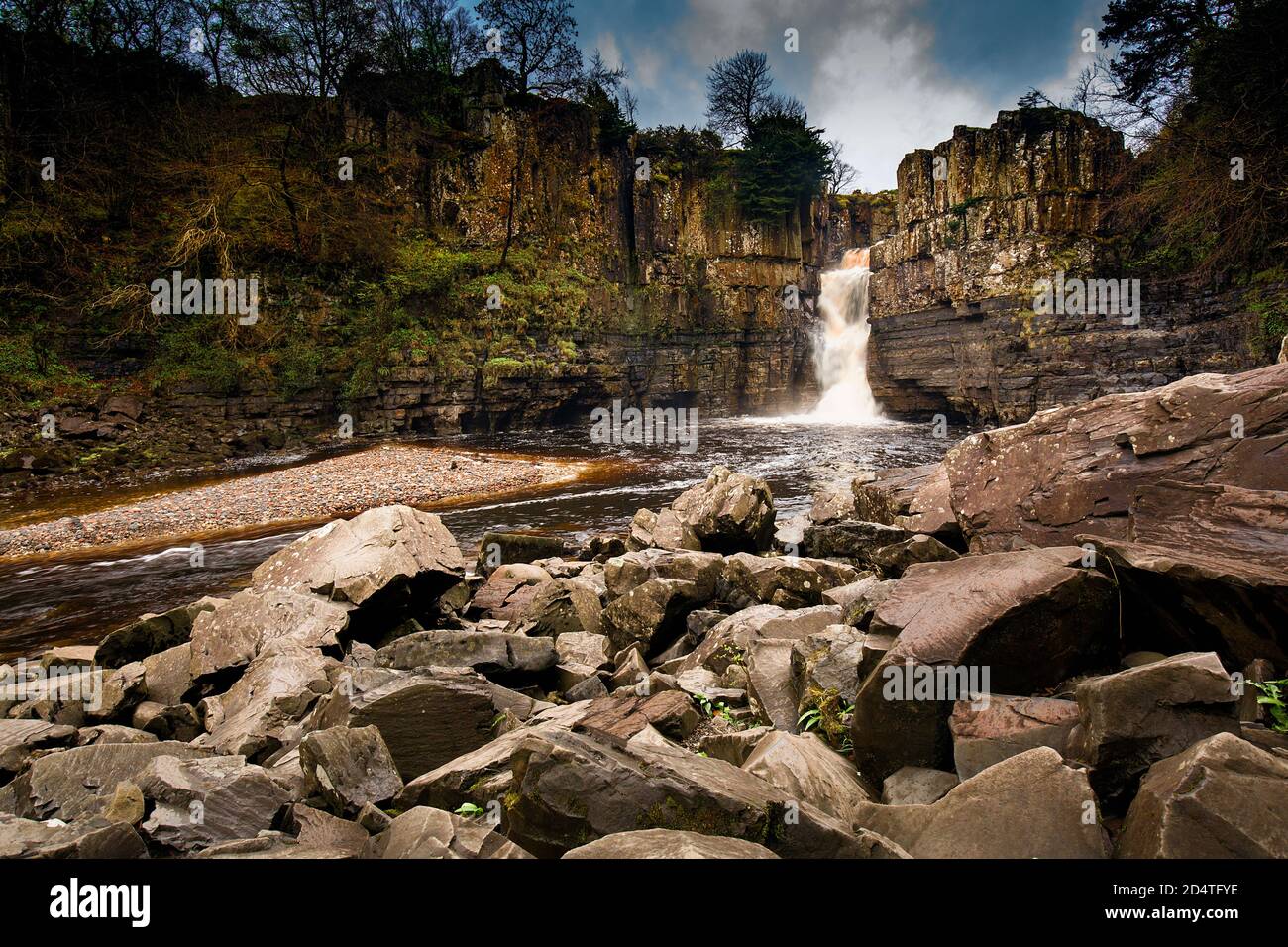 High Force Waterfall in Rocky Mountain landscape Stock Photo