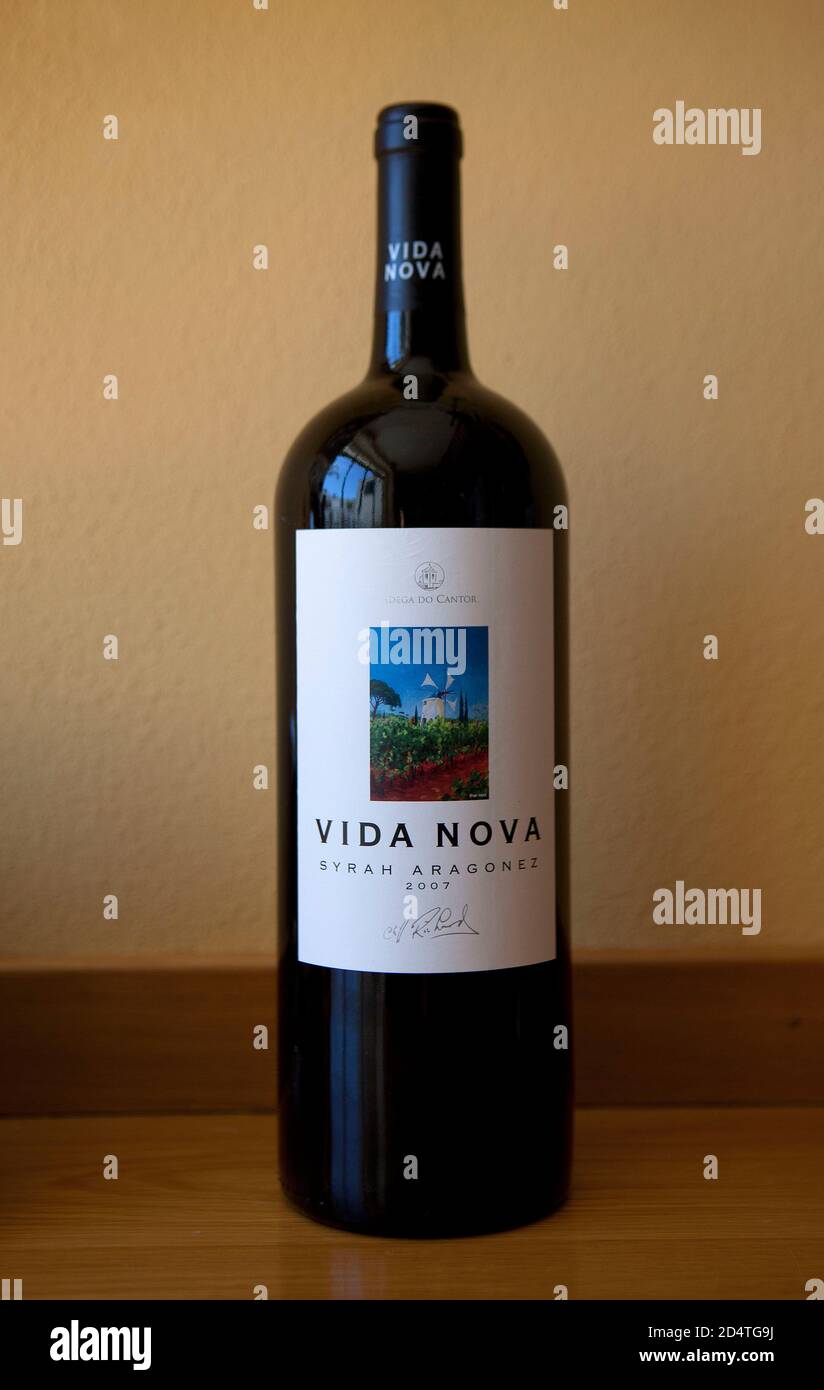 Cliff Richard's winery Adega Do Cantor in Guia,Algarve,Portugal: Vida Nova red wine Stock Photo