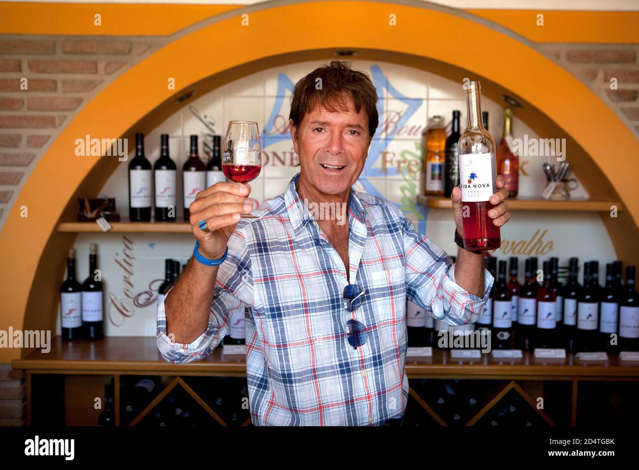 Cliff Richard at his Adoga do Cantor winery in Albufeira,Algarve,Portugal Stock Photo