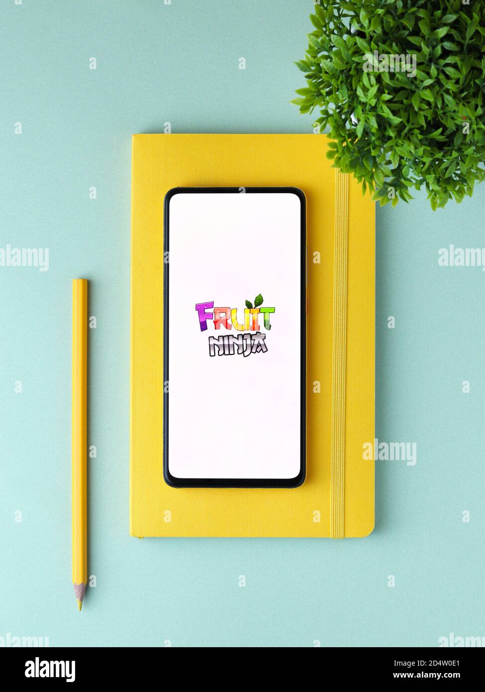 https://c8.alamy.com/comp/2D4W0E1/assam-india-october-11-2020-fruit-ninja-logo-on-phone-screen-stock-image-2D4W0E1.jpg