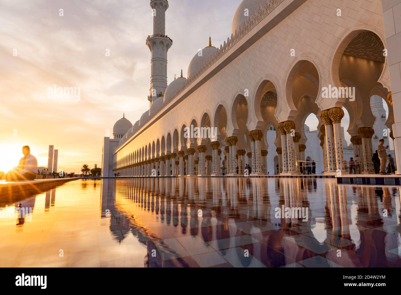 Golden hour at Sheikh Zayed Grand Mosque Stock Photo