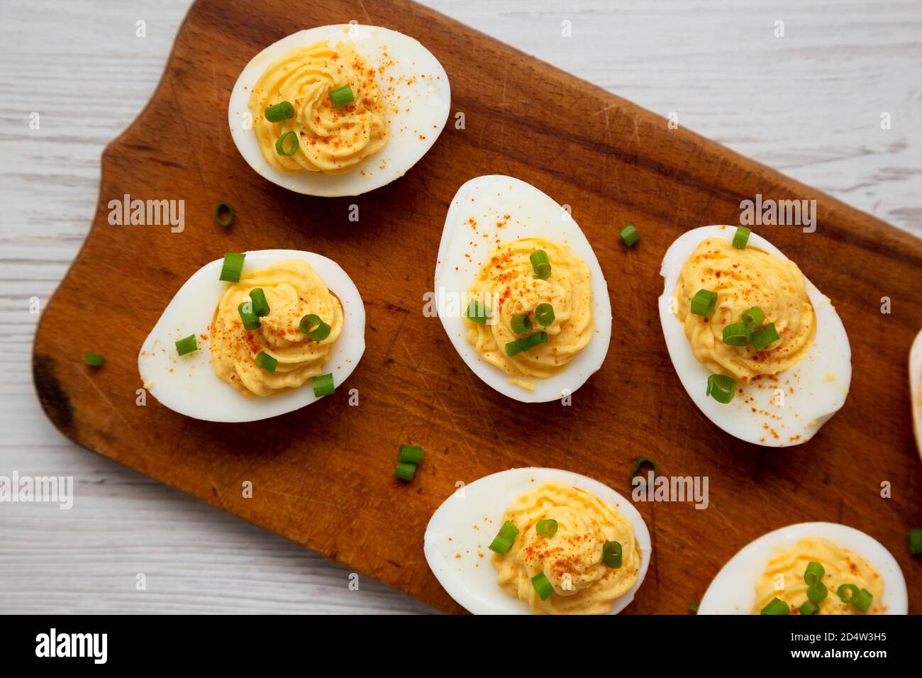 Devilled eggs with chives hires stock photography and images Alamy