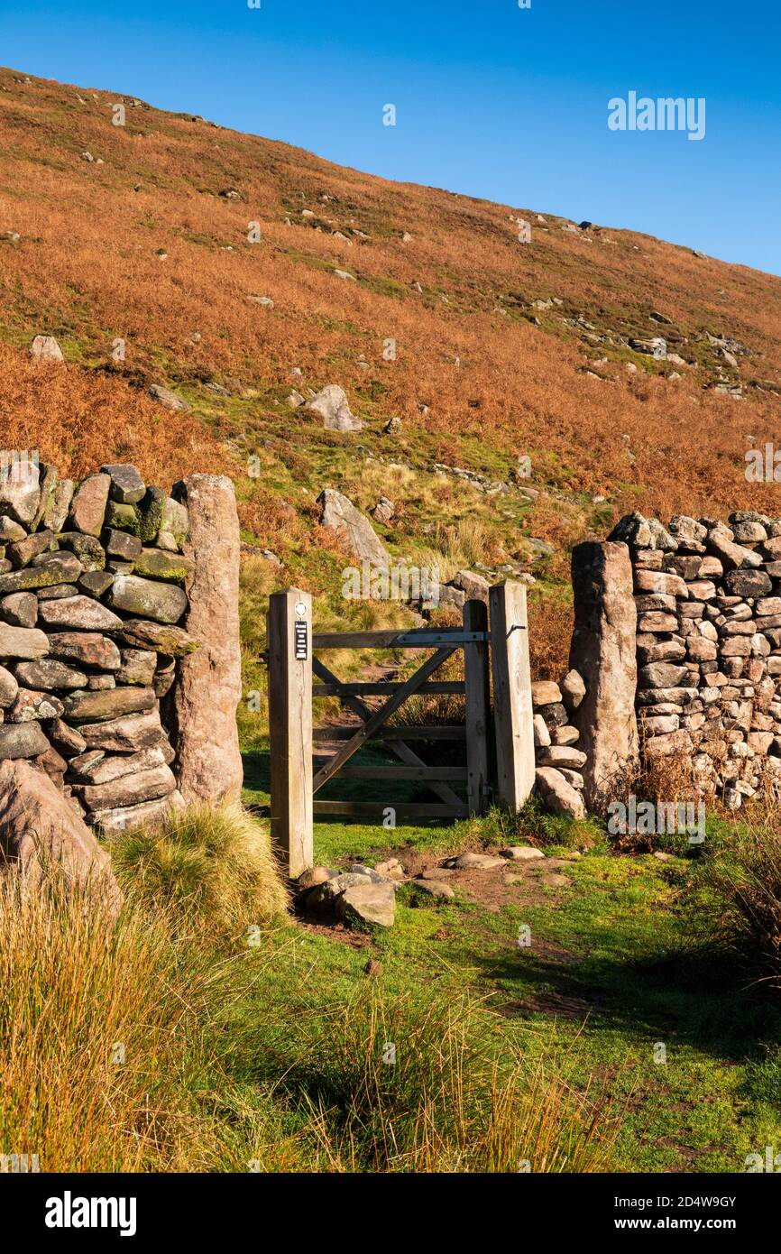 UK, England, Staffordshire, Moorlands, Axe Edge Moor, gate onto old Cut-thorn Hill packhorse trail to Three Shires Head Stock Photo