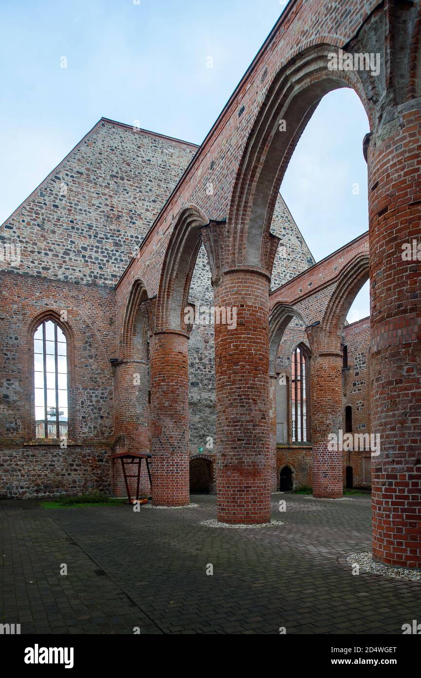 Zerbst, Germany. 07th Oct, 2020. The columns of the side aisles of the partial ruin of the collegiate and court church of St. Bartholomew. The church was built at the beginning of the 13th century as a Romanesque basilica and was extended several times over the centuries in the Gothic, Renaissance and Baroque architectural styles. The church was destroyed in a bombing raid in the last weeks of the Second World War. Only a part of the church could be preserved. Credit: Klaus-Dietmar Gabbert/dpa-Zentralbild/ZB/dpa/Alamy Live News Stock Photo