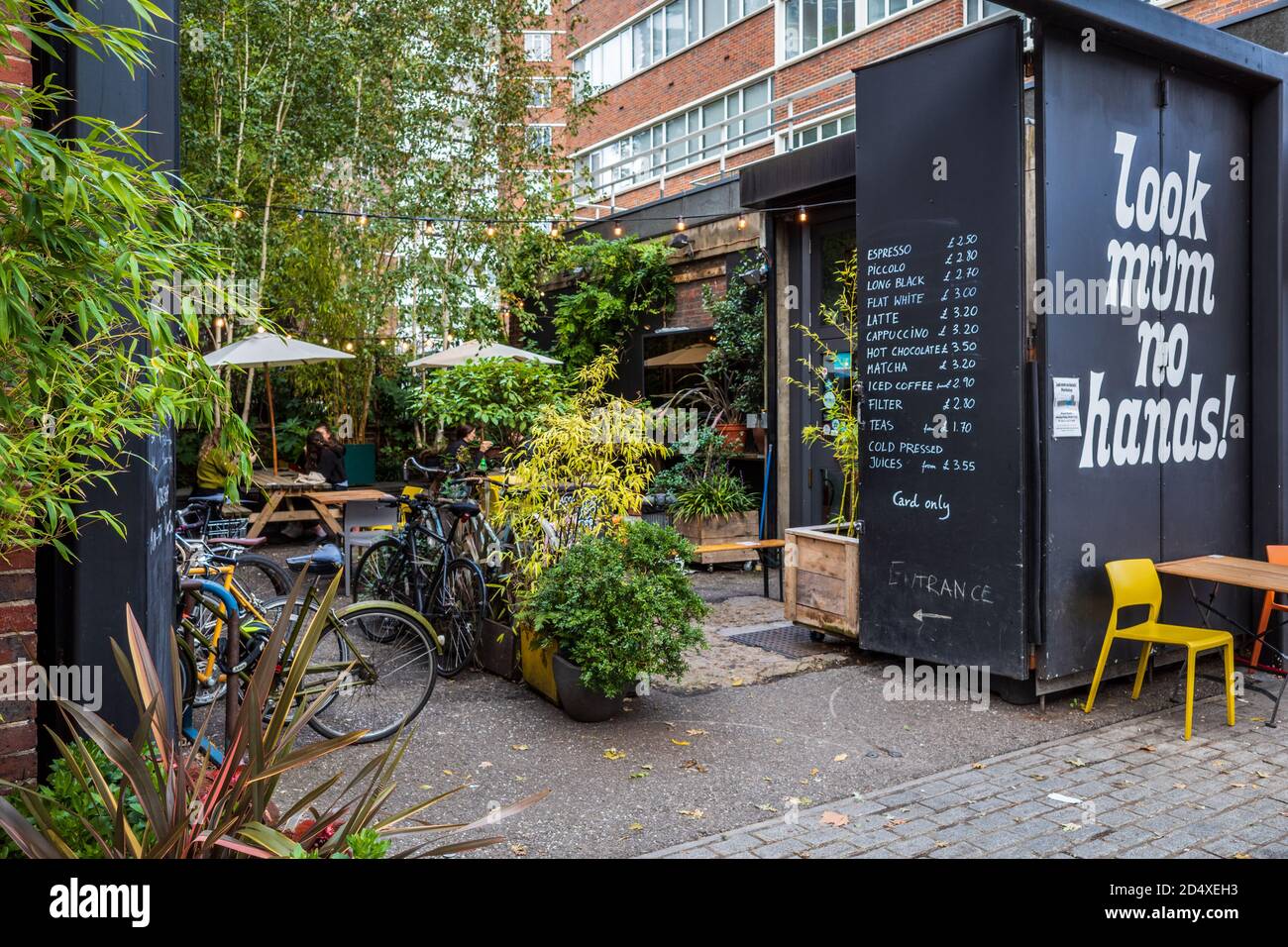 Look Mum No Hands Old Street London - a popular bicycle cafe/bar/workshop in central London on Old Street near London's Silicon Roundabout. Stock Photo