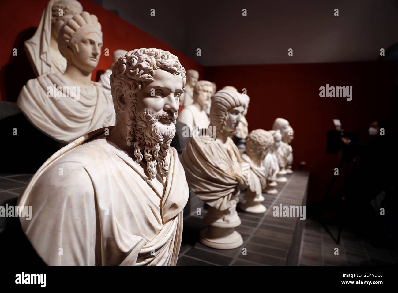 Alabaster And Bronze Statues High Resolution Stock Photography and