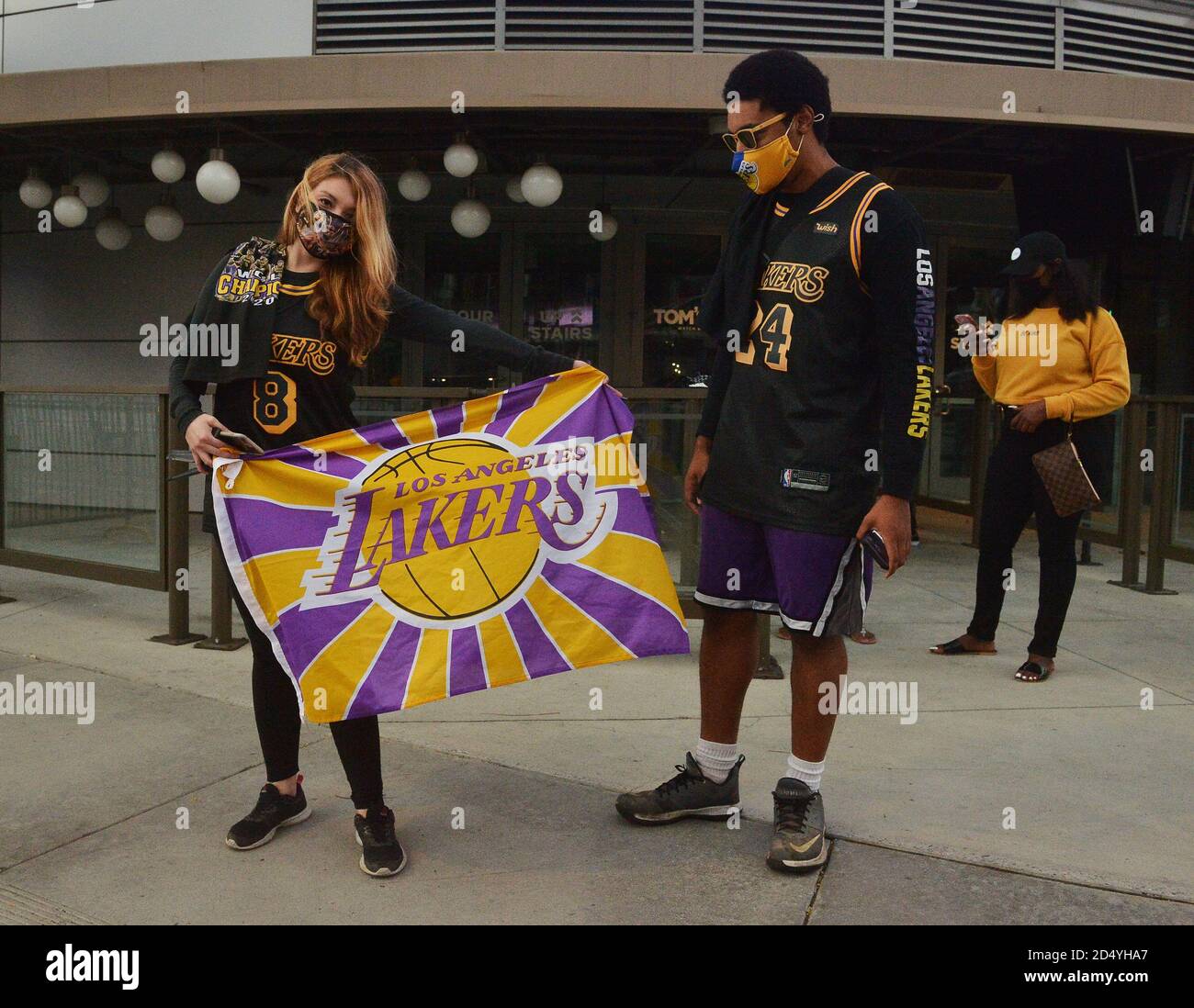 141 Los Angeles Lakers Championship Banners Stock Photos, High-Res  Pictures, and Images - Getty Images