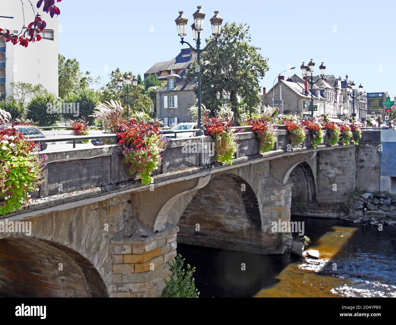 Brive-la-Gaillard in France: the Pont Cardinal over the Correze River Stock Photo