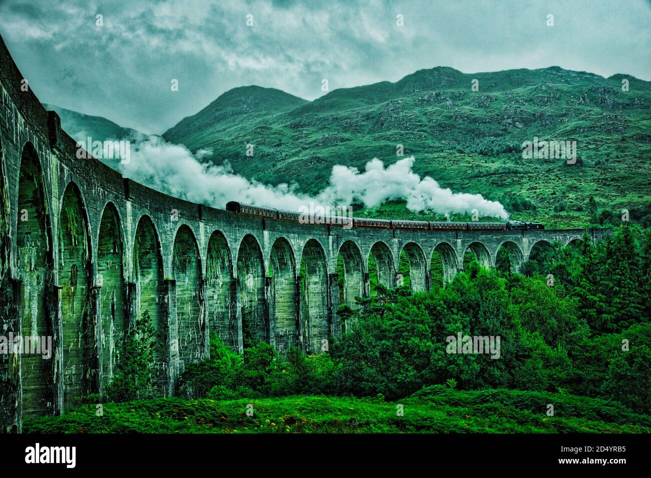 Harry Potter, Hogwarts Express, train, Glennfinnan viaduct, Scotland Stock Photo