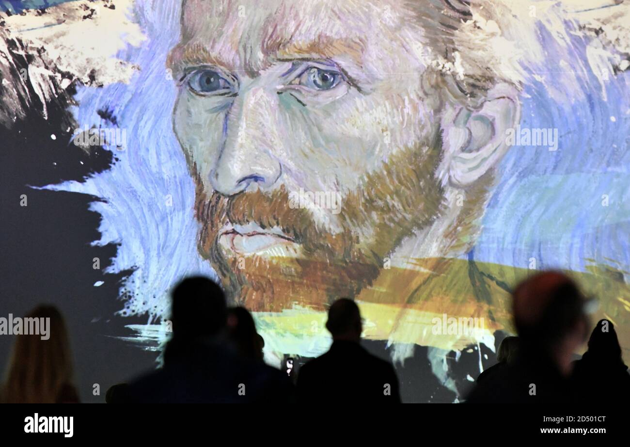 Birmingham, England, UK. 7th October 2020. A visitor at the preview of