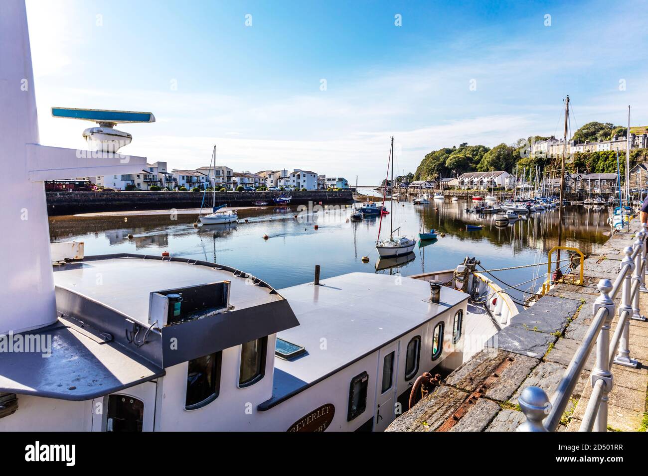 Porthmadog, Wales, UK, slate walled harbour, Porthmadog harbour, Porthmadog harbor, Porthmadog Wales, boats, yachts, Stryd Fawr, pen-y-cei and greaves Stock Photo
