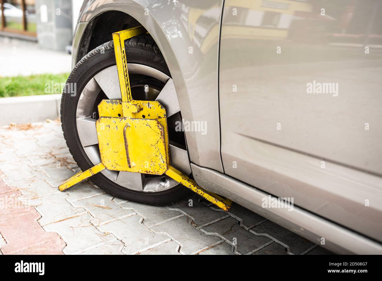 Clamp zone hi-res stock photography and images - Alamy