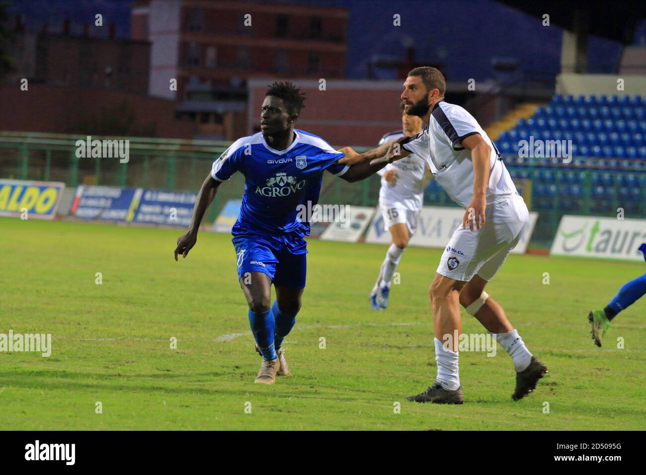 League Pro , Group C , Day 4th . Stadium 'Marcello Torre' . Paganese - Cavese 0 -0Abou Diop n.11 Paganese Ciro De Franco,n .27 Cavese (Photo by Pasquale Senatore / Pacific Press/Sipa USA) Stock Photo