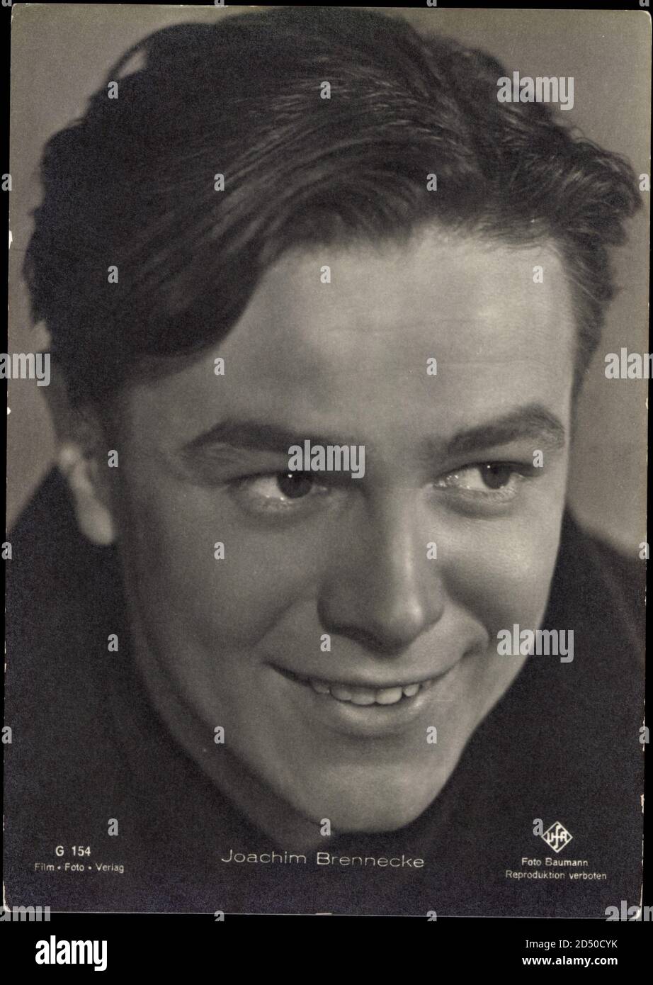 Schauspieler Joachim Brennecke in dunklem Hemd usage worldwide Stock