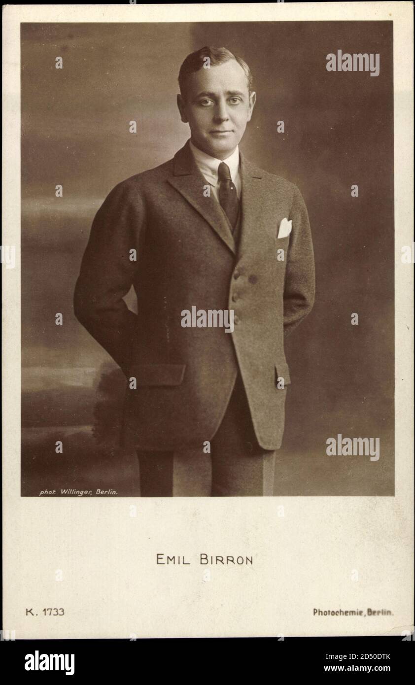 Schauspieler Emil Birron im Anzug, Portrait usage worldwide Stock