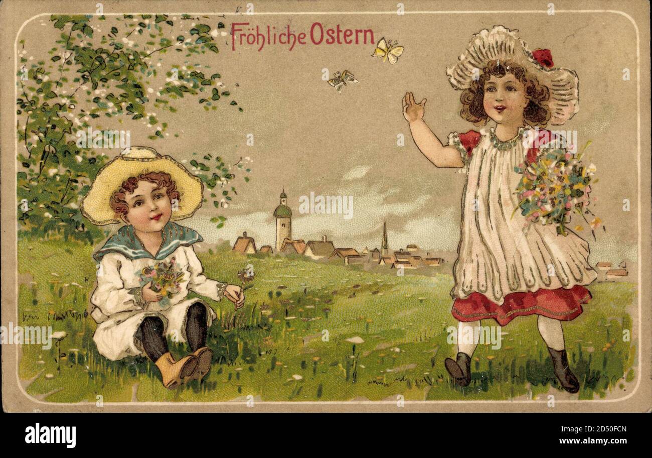 Glückwunsch Ostern, Kinder fröhlich auf der Wiese spielend | usage worldwide Stock Photo