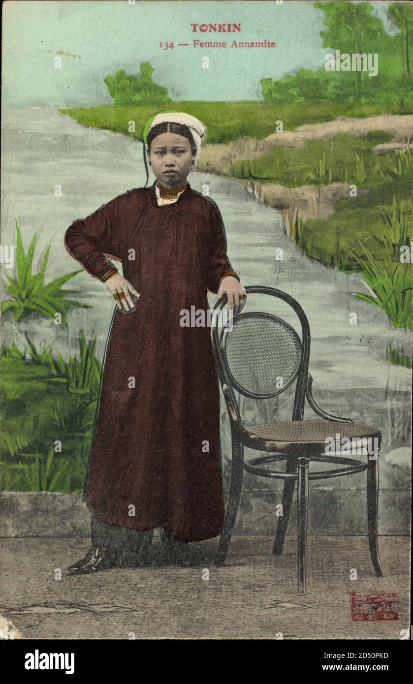 Tonkin Vietnam, Femme Annamite, Vietnamesin, Stuhl | usage worldwide Stock Photo