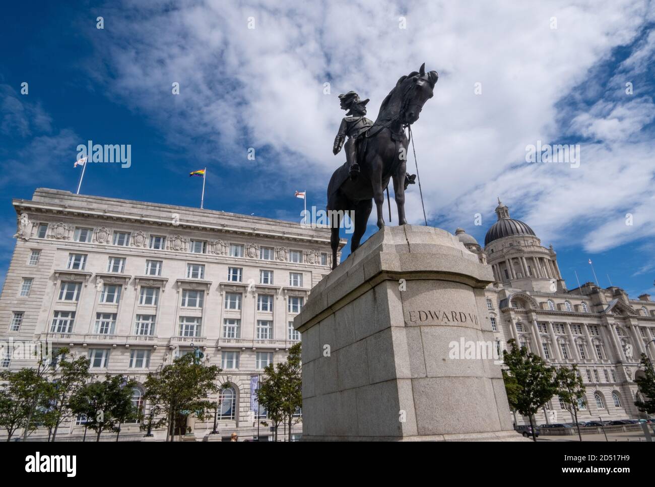 King edward seventh statue hi-res stock photography and images - Alamy