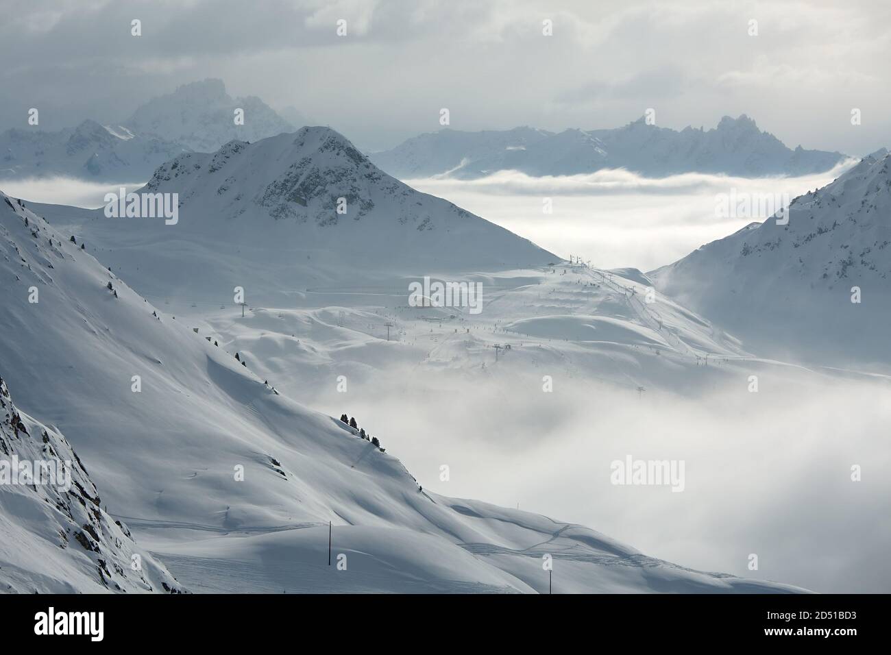 Top view snowy ski slope hi-res stock photography and images - Alamy