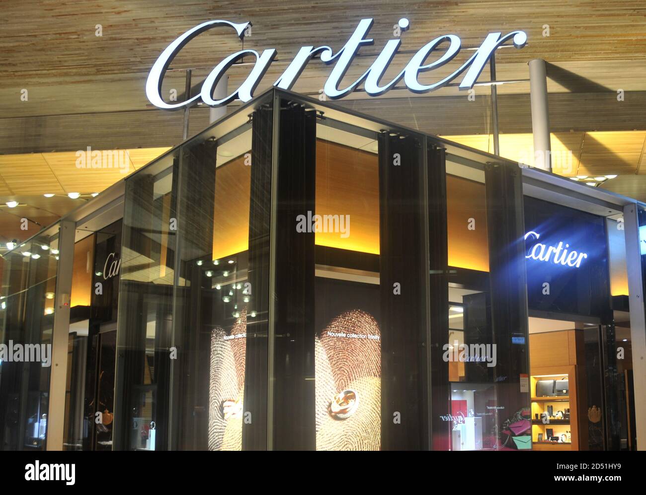 cartier store in lyon france
