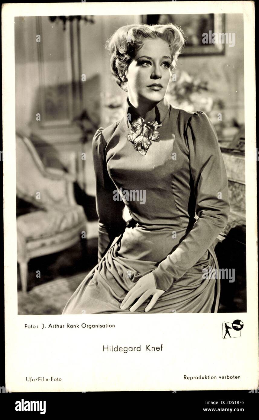 Schauspielerin Hildegard Knef, UFA Film, Kleid usage worldwide Stock