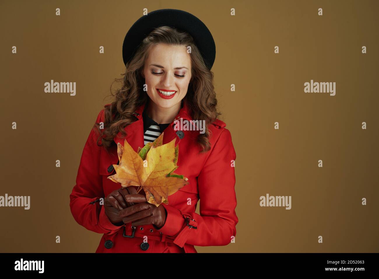 Red buttons actor hi-res stock photography and images - Alamy