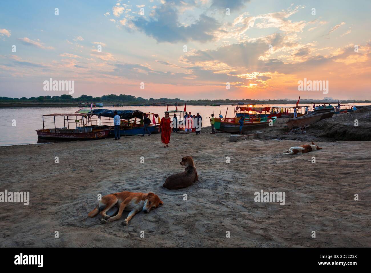 Sunset at the Keshi Ghat beach at Yamuna river in Vrindavan city in Uttar Pradesh state of India Stock Photo
