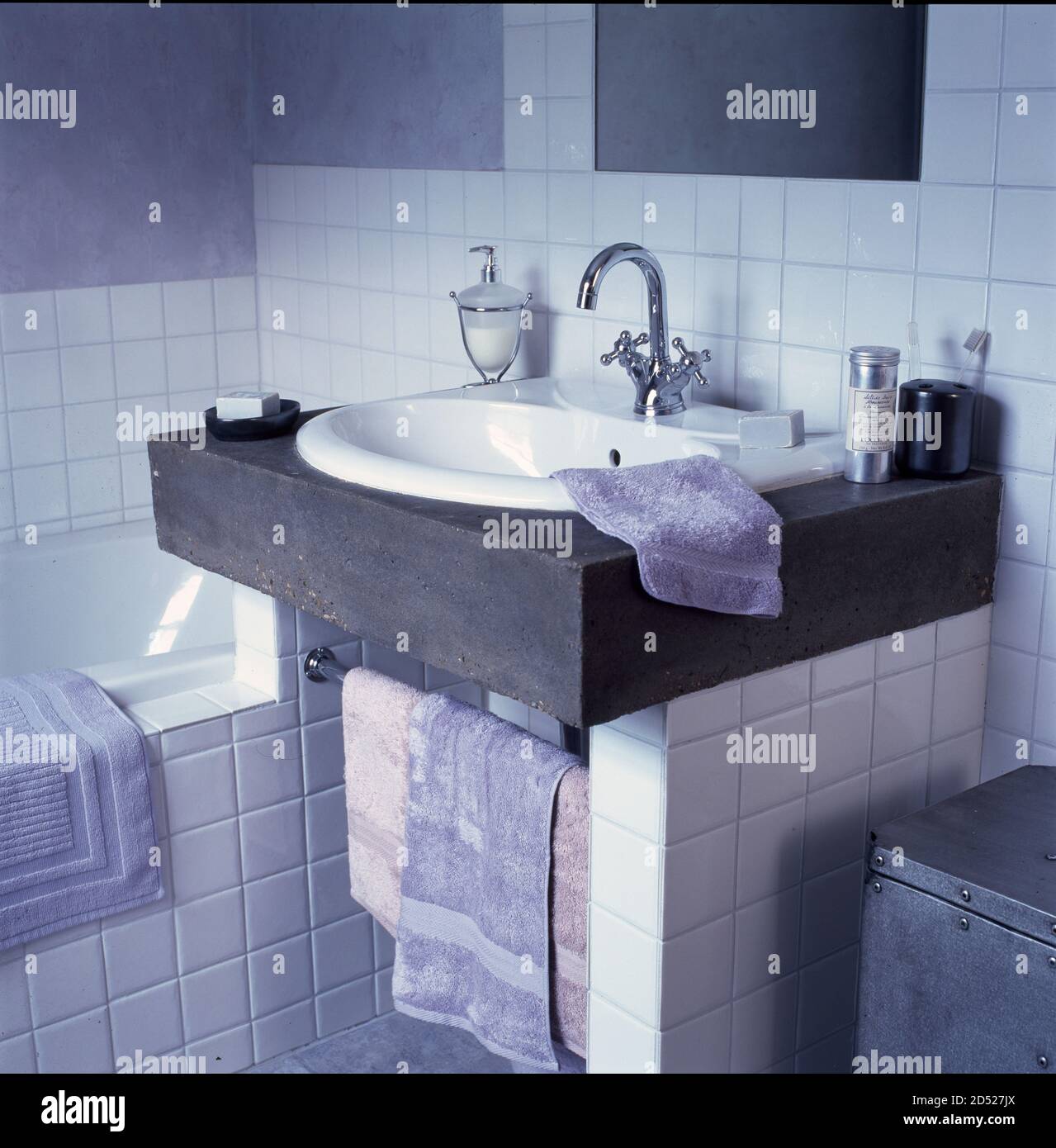 Bunk bed in luxury cabin cruiser Stock Photo Alamy