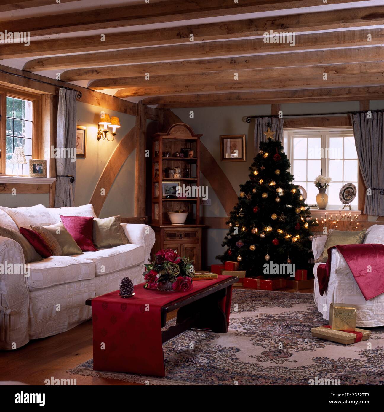 Bunk bed in luxury cabin cruiser Stock Photo Alamy