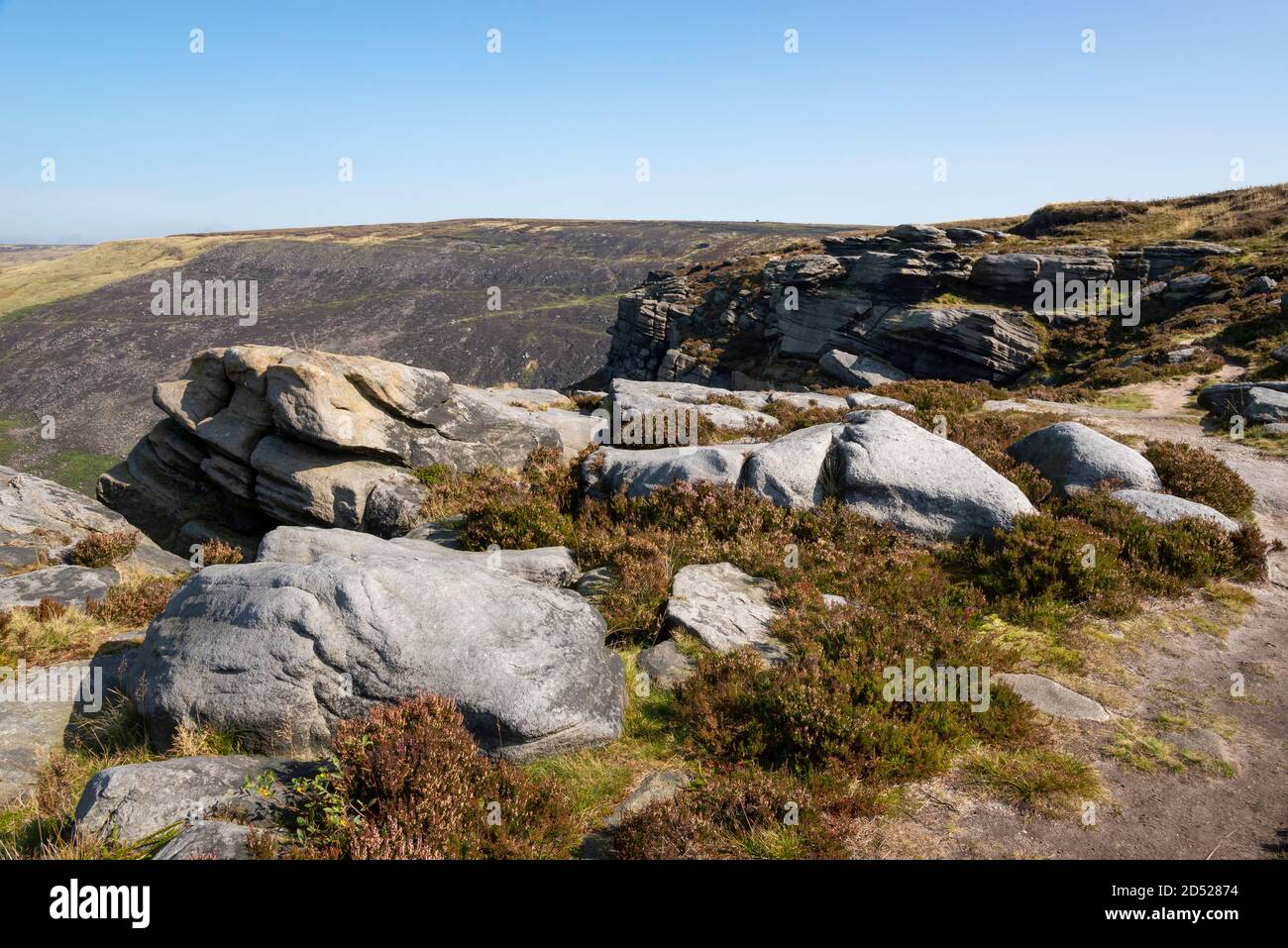 Dean Rocks above Dove Stone reservoir on Saddleworth moor, Greenfield, Greater Manchester, England. Stock Photo