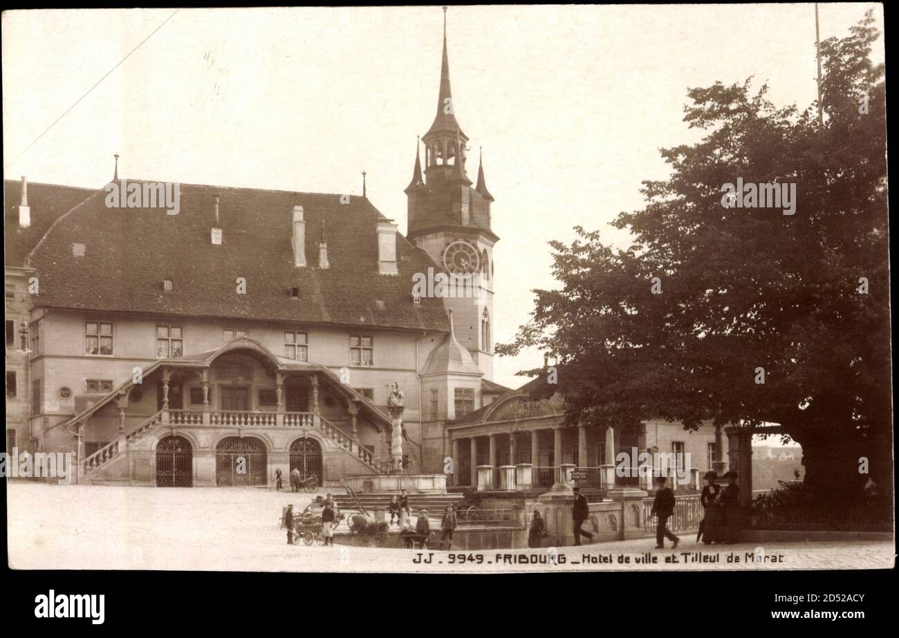 Fribourg, Hotel de ville et Tilleul de Morat | usage worldwide Stock Photo