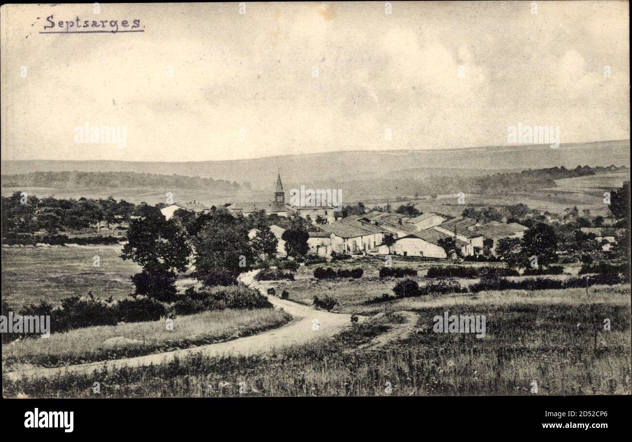 Septsarges Meuse, Totalansicht vom Ort, Kirchturm, Feldweg usage