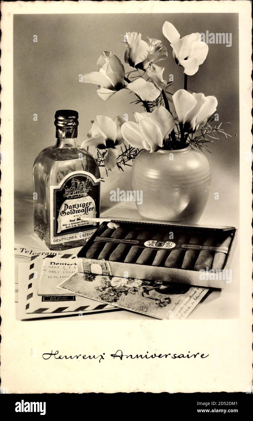 Heureux Anniversaire, Geburtstag, Blumen, Danziger Goldwasser, Zigarren | usage worldwide Stock Photo