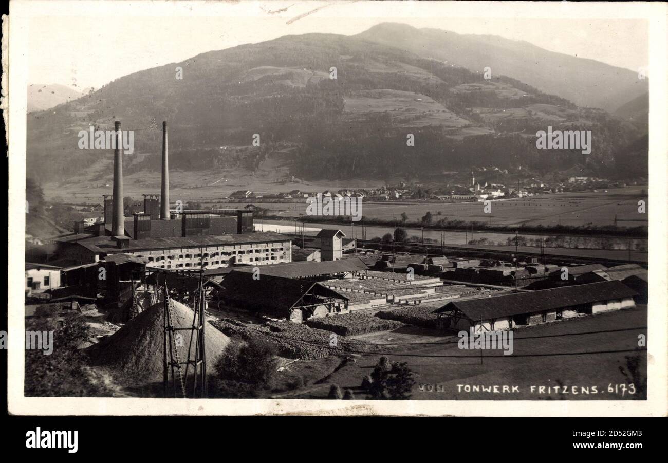 Tirol Österreich, Blick auf das Tonwerk Fritzens mit umliegender Landschaft | usage worldwide Stock Photo