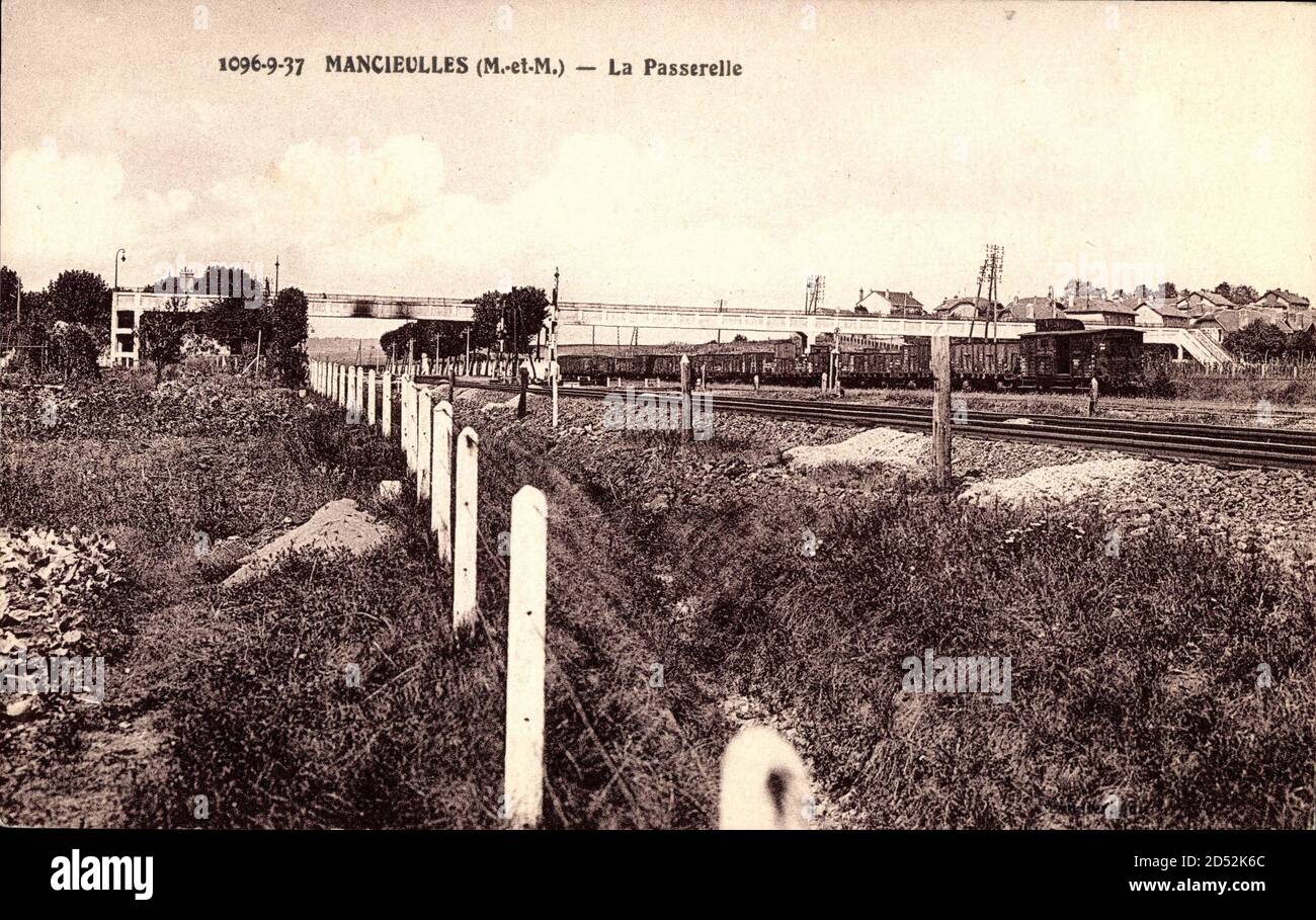 Mancieulles Meurthe et Moselle, La Passerelle, Eisenbahnschienen | usage worldwide Stock Photo