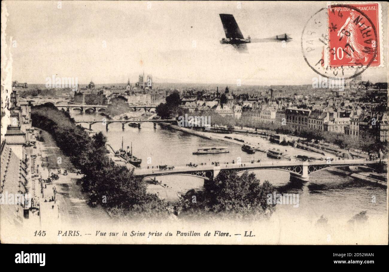 Paris, Vue sur la Seine prise du Pavillon de Flore, Flusspartie, Flugzeug | usage worldwide Stock Photo