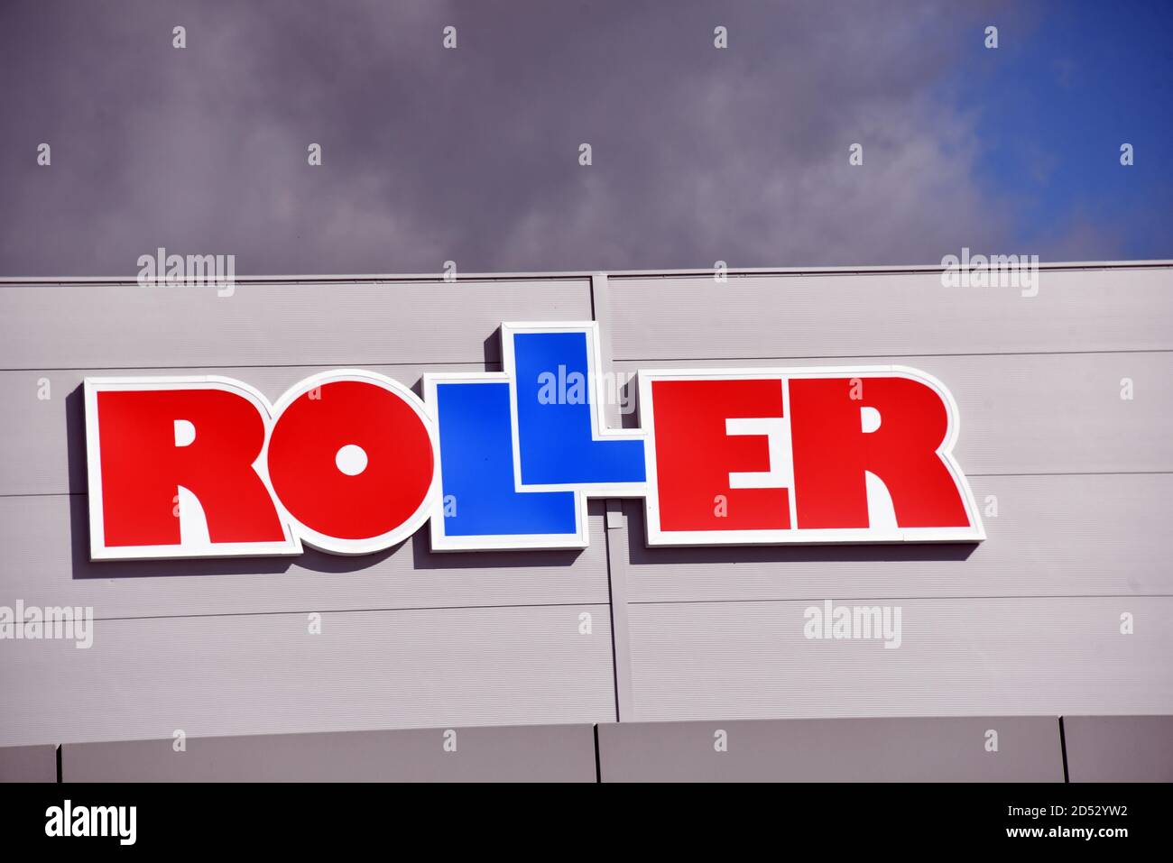 Wemperhardt, Luxembourg. 11th Oct, 2020. Logo, lettering of the German  furniture Dicounter Roller on a house wall. Credit: Horst  Galuschka/dpa/Alamy Live News Stock Photo - Alamy