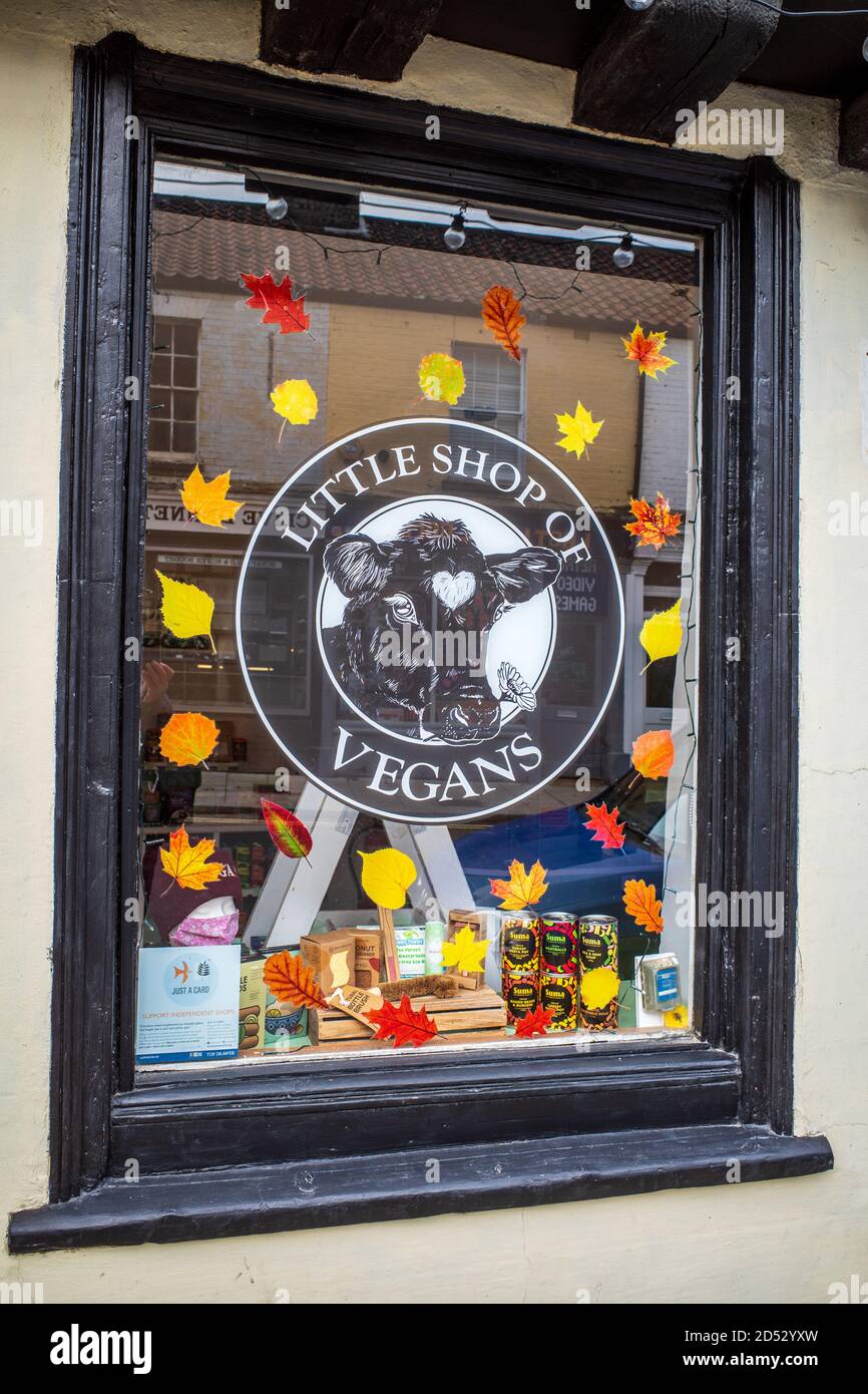 Little Shop of Vegans Norwich - Vegan Shop in c16th building on St Benedicts Street in Norwich. Specialising in Vegan food and products, founded 2016. Stock Photo