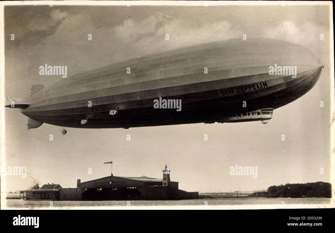 Zeppelin, LZ 127, Graf Zeppelin, Flughafengelände, Mülheim? | usage ...