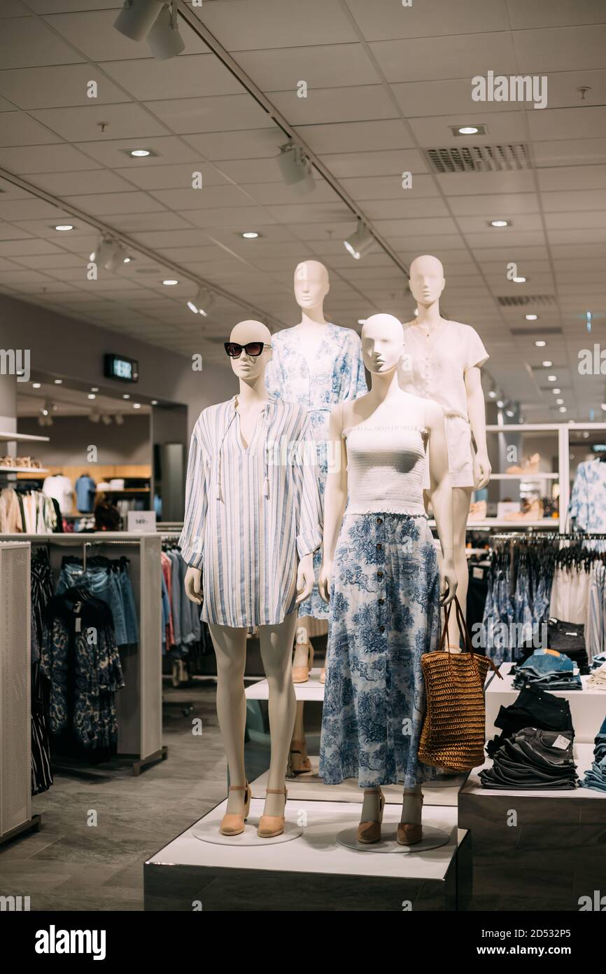 Mannequins Dressed In Female Woman Casual Summer Clothes In Store Of Shopping Center Stock Photo