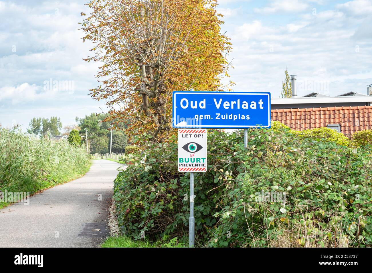 Place name sign of Oud Verlaat, a scenic village along river Rotte in western part of Holland Stock Photo
