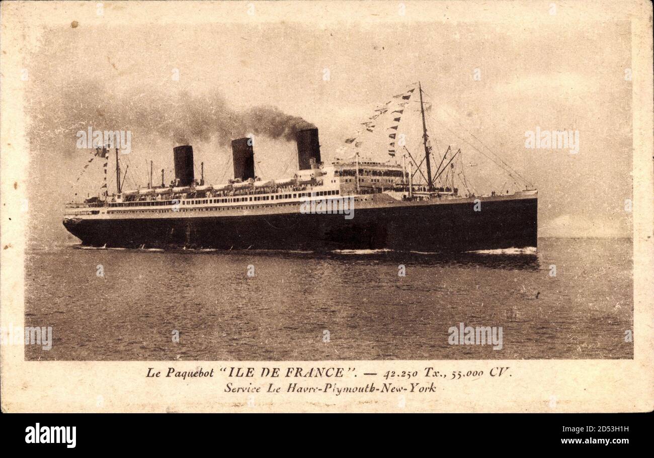 Paquebot Ile de France, Dampfschiff auf See, CGT, French Line | usage worldwide Stock Photo